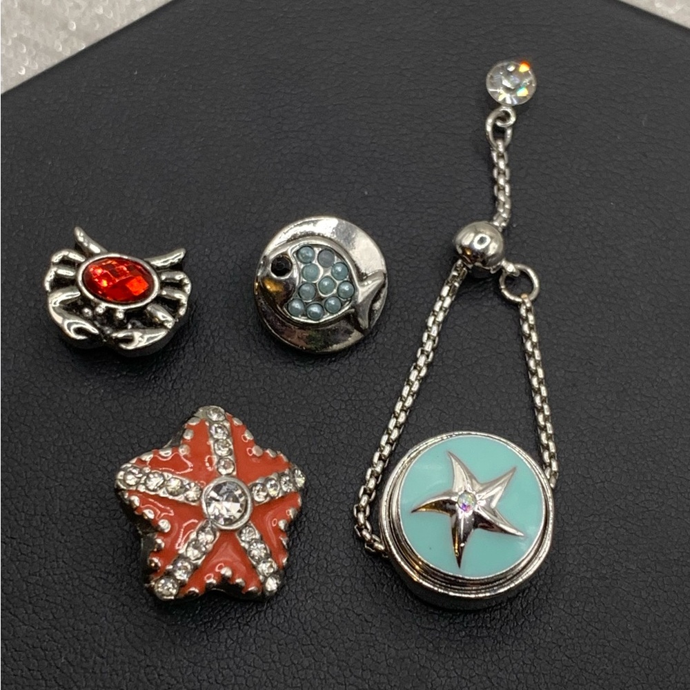PETITE CHARM - Ginger Snaps & Co Adjustable Ring with 4 Snap Charms - 12mm/13mm